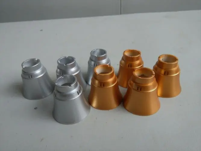 五金件噴漆產(chǎn)生的廢氣應(yīng)該怎么處理呢？